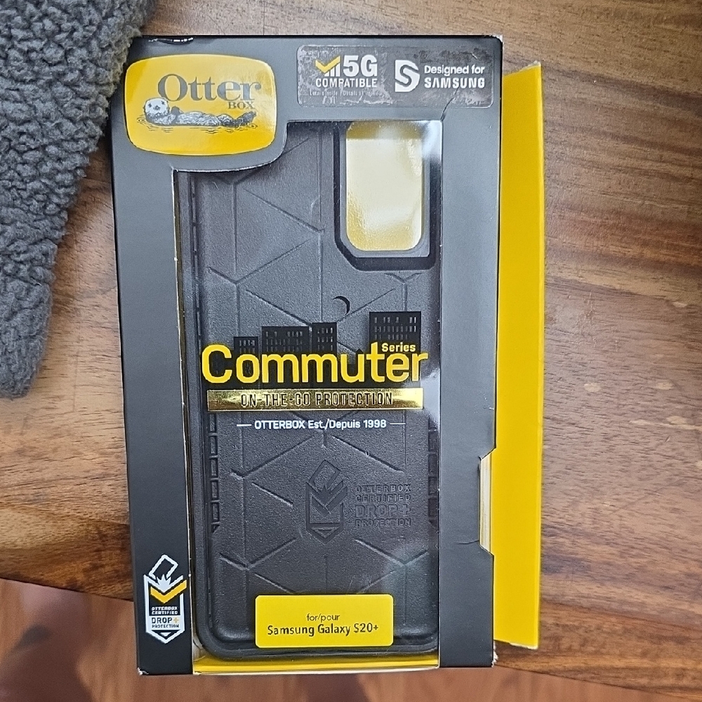OtterBox Commuter Series Black and Yellow Case for Samsung Galaxy S20+